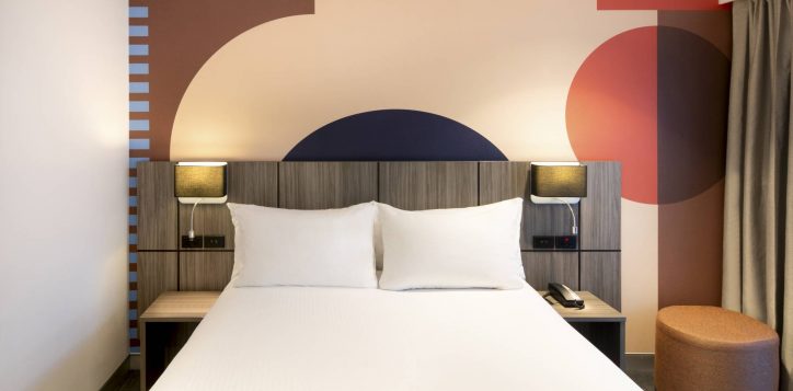 0028_ibis_styles_syd_central25thsepth2023-superior-queen-room-2